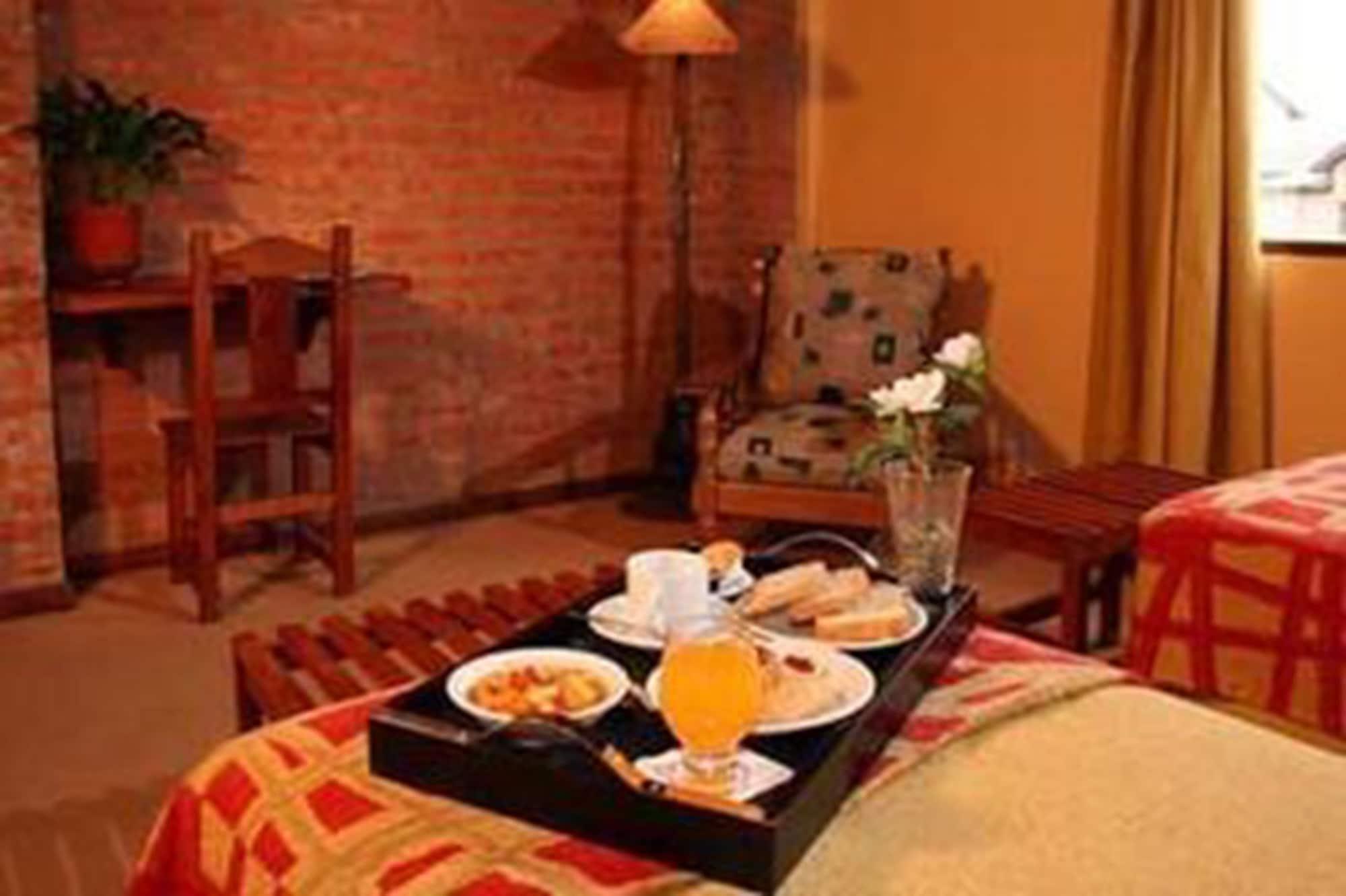 Hosteria Posta Sur Ел Калафате Екстериор снимка