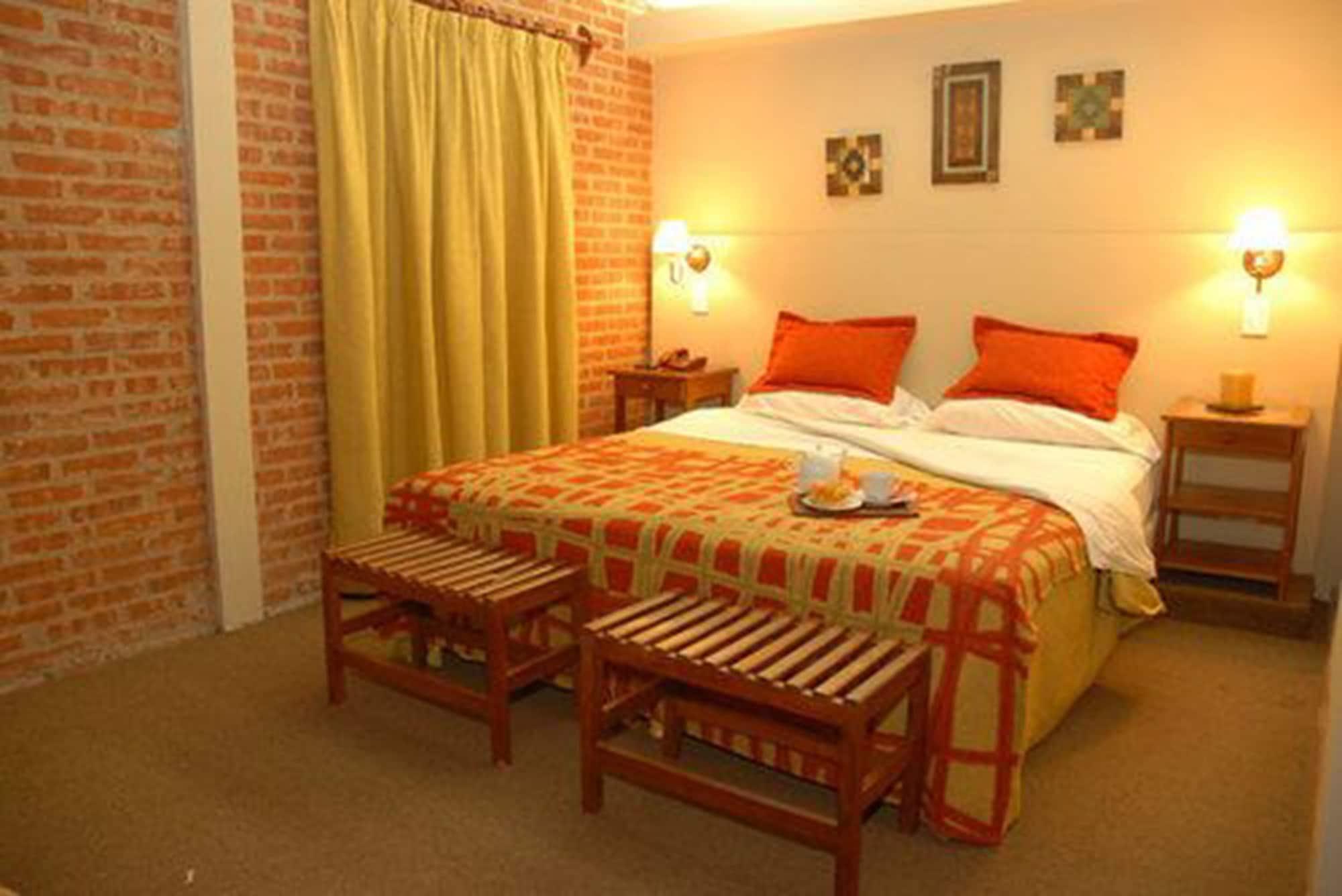 Hosteria Posta Sur Ел Калафате Екстериор снимка